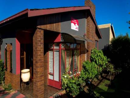 Nthateng Bed and Breakfast, Soweto
